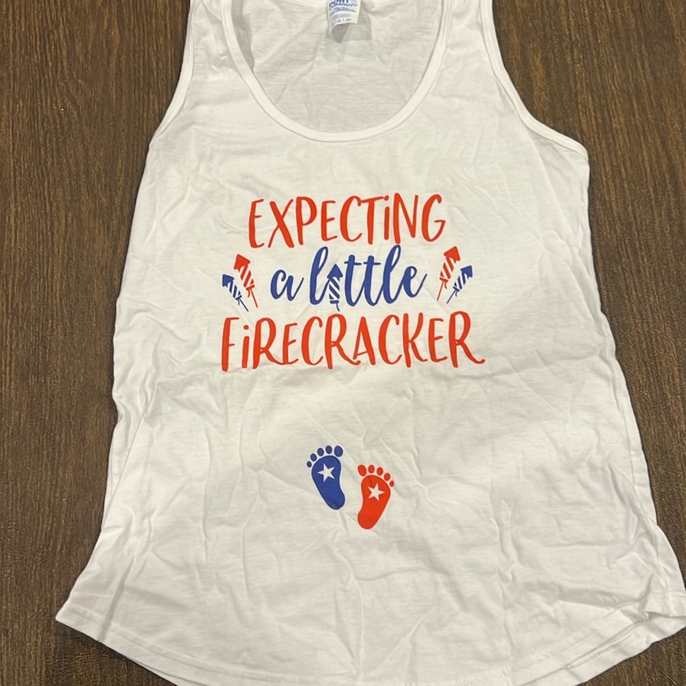 Maternity Tank Top - Expecting a little firecracker